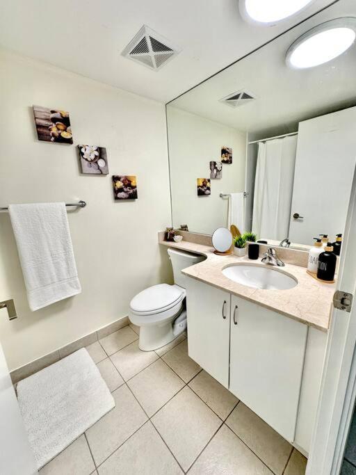 Lake View Apartment W/Parking! Toronto Exterior foto