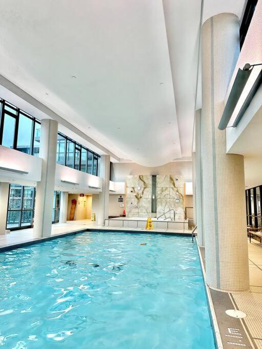 Lake View Apartment W/Parking! Toronto Exterior foto
